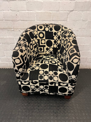 Geometric Pattern Tub Chair with Wooden Feet – main front view