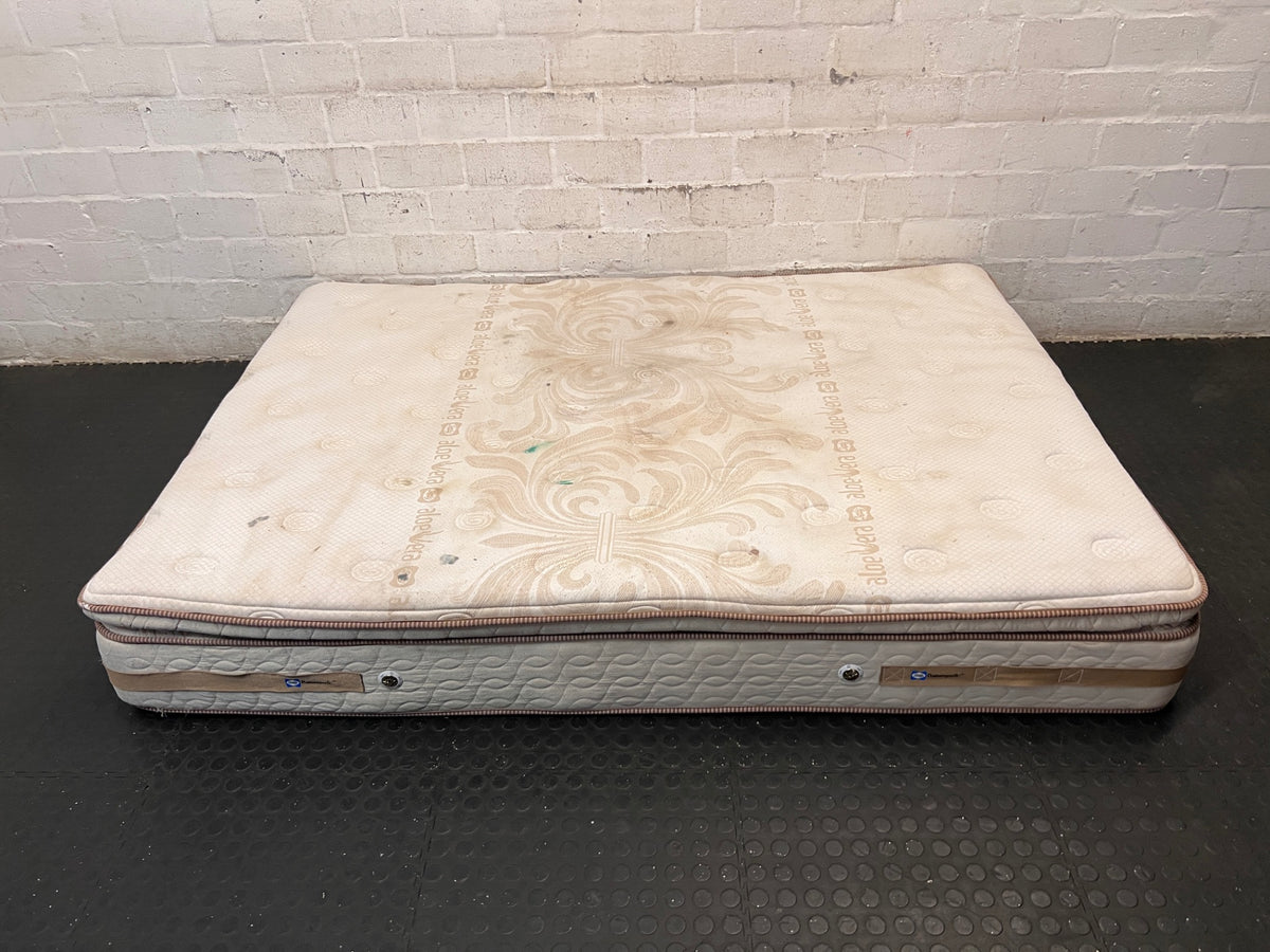 Sealy Posturepedic Double Mattress – condition detail