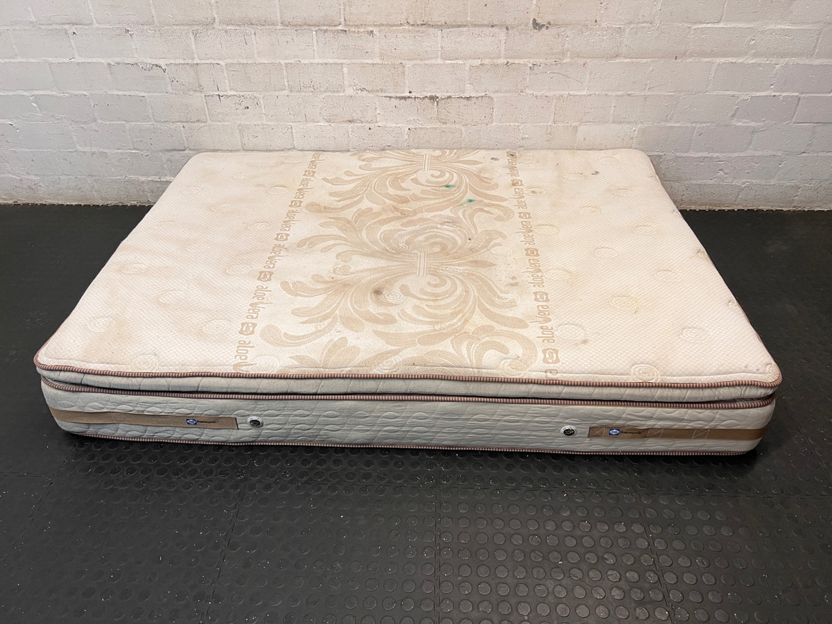 Sealy Posturepedic Double Mattress – top view