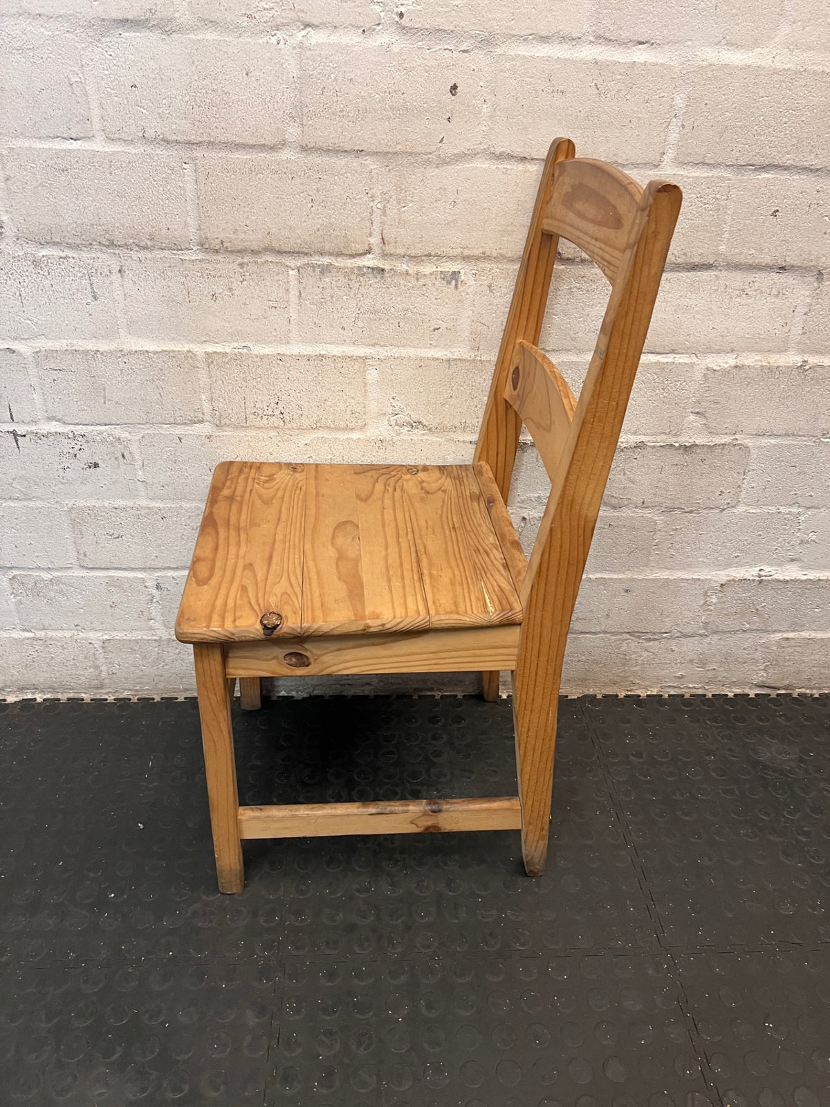 Rustic Natural Pine Dining Chair – side view