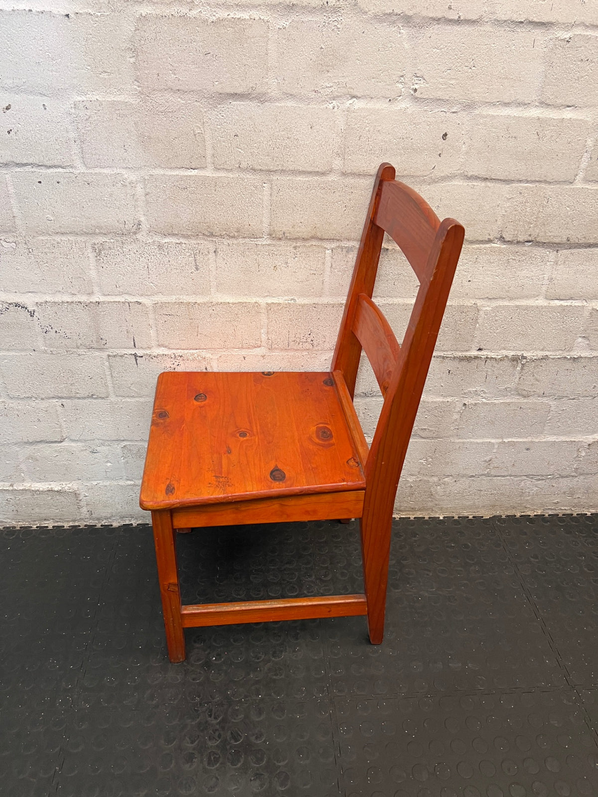 Honey-Toned Wooden Ladder Back Dining Chair — Fair Condition with Visible Wear – condition detail