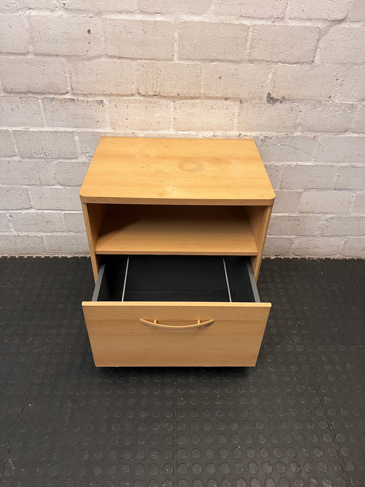 Mobile Light Wood Pedestal with Drawer and Cubby – side view