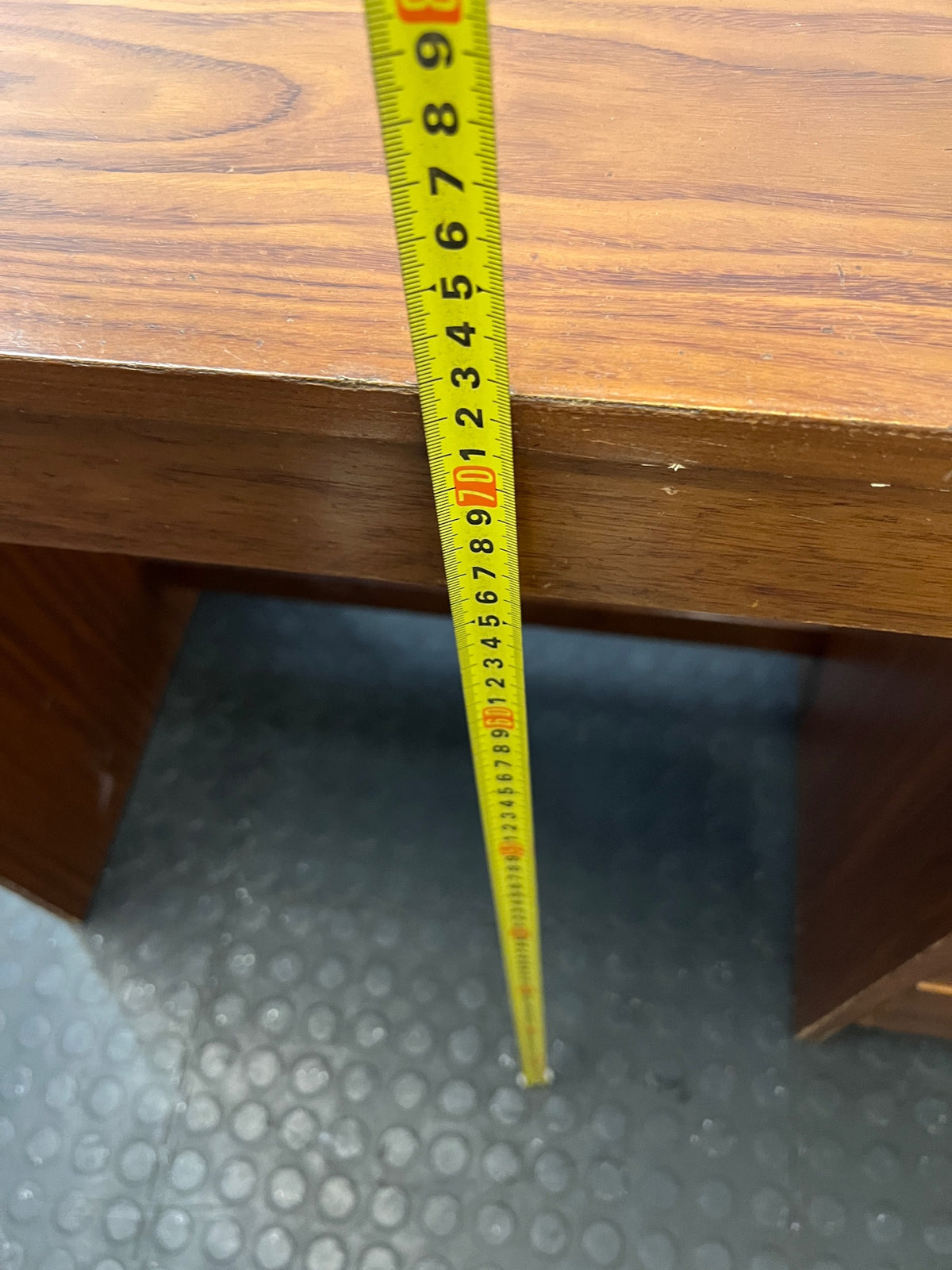 Wooden Office Desk with 4 Drawers — Chipped Veneer and Surface Wear – height measurement