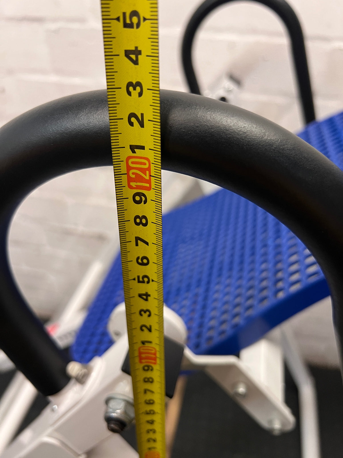 Star Teeter White and Blue Inversion Table — Good Working Order – depth measurement