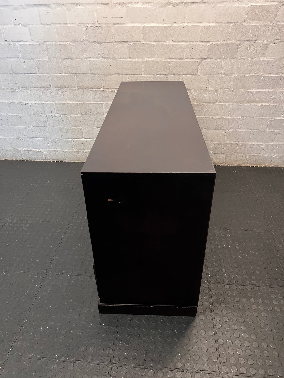 Dark Wood 6-Drawer Chest with Textured Panelling — Fair Condition – condition detail