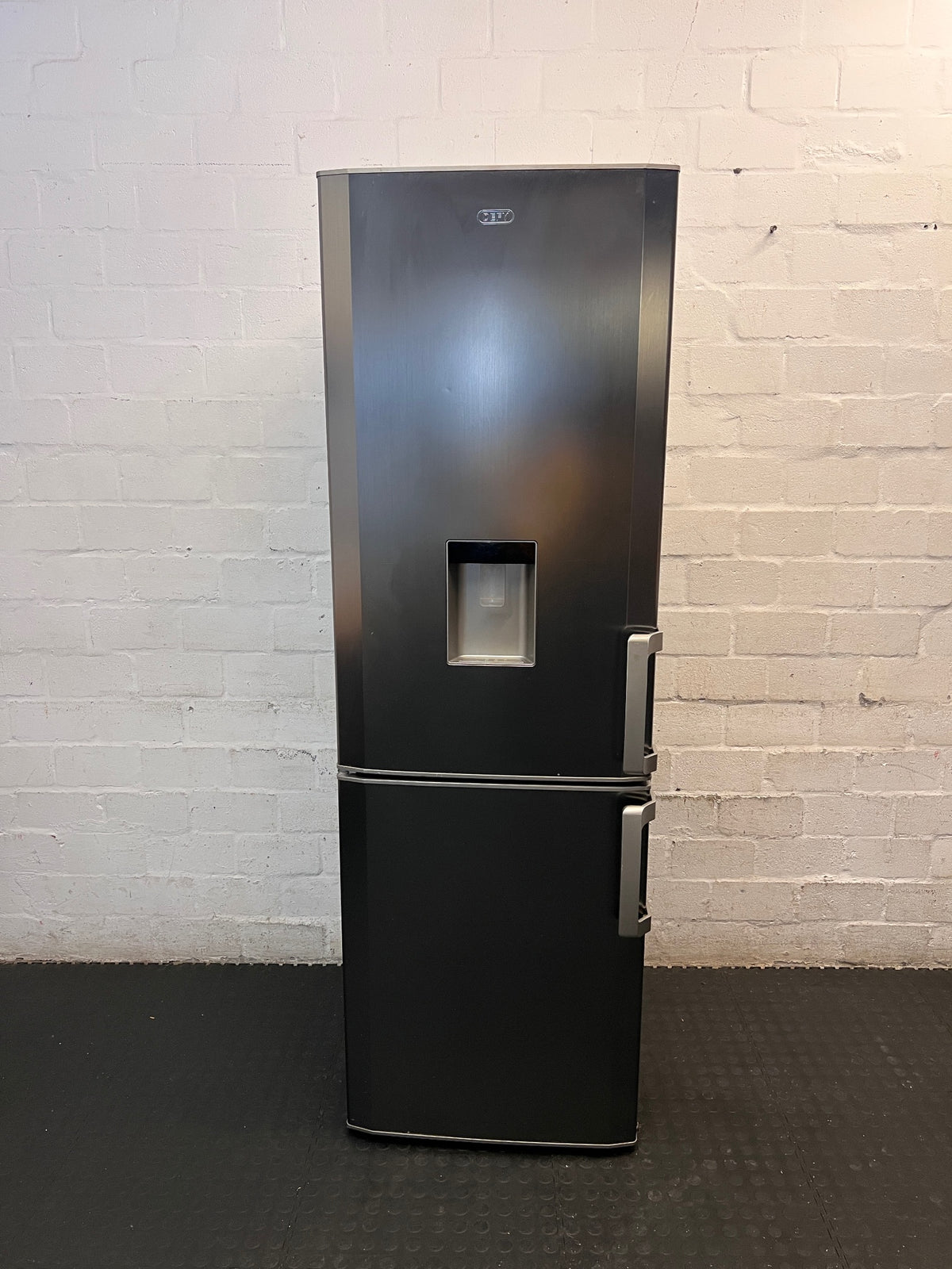 Defy Silver Fridge Freezer with Water Dispenser — Good Working Order – main front view