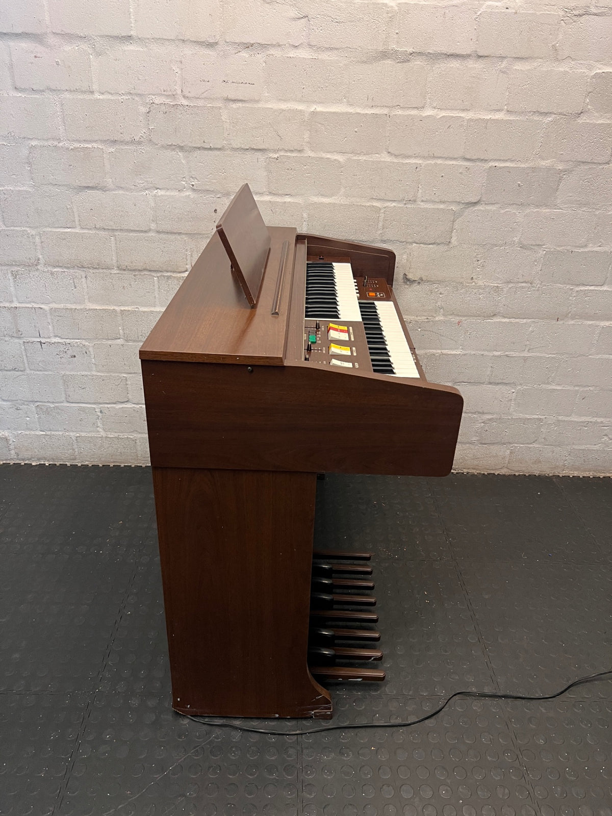 Kawai Brown Electronic Organ with Foot Pedals — Non-functional Keys – top view