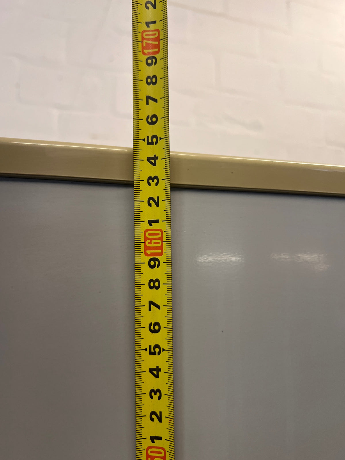LG Expresscool Silver Fridge-Freezer — Noisy Compressor with Vibrations – height measurement