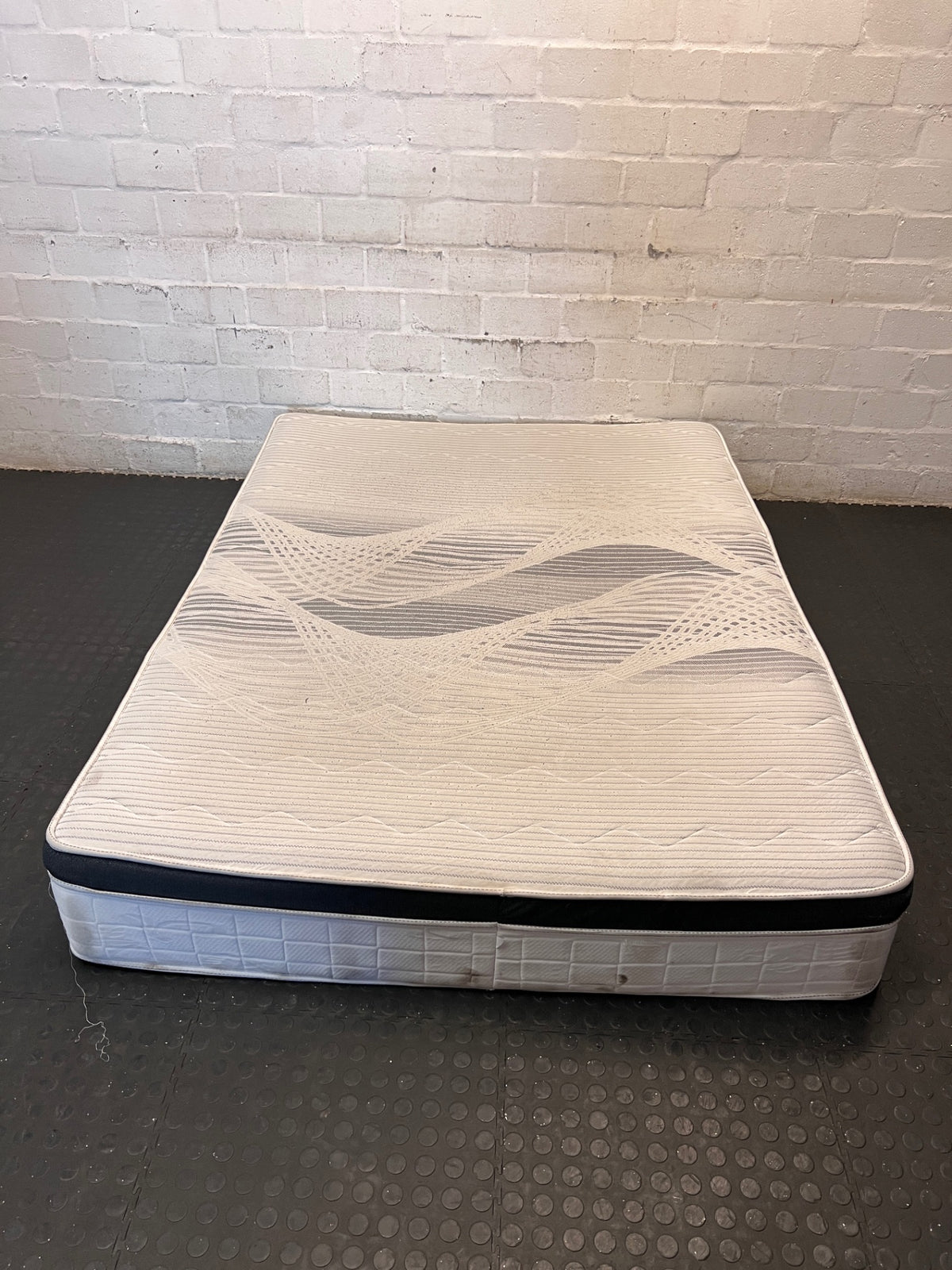 Dynamic Orthopaedic Premium Double Mattress — Two Year Old Mattress in Good Condition – back view