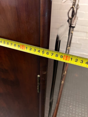 Vintage-Style Dark Wood 3-Door Wardrobe with Drawers — Loose Drawers and Non-Locking Doors – depth measurement