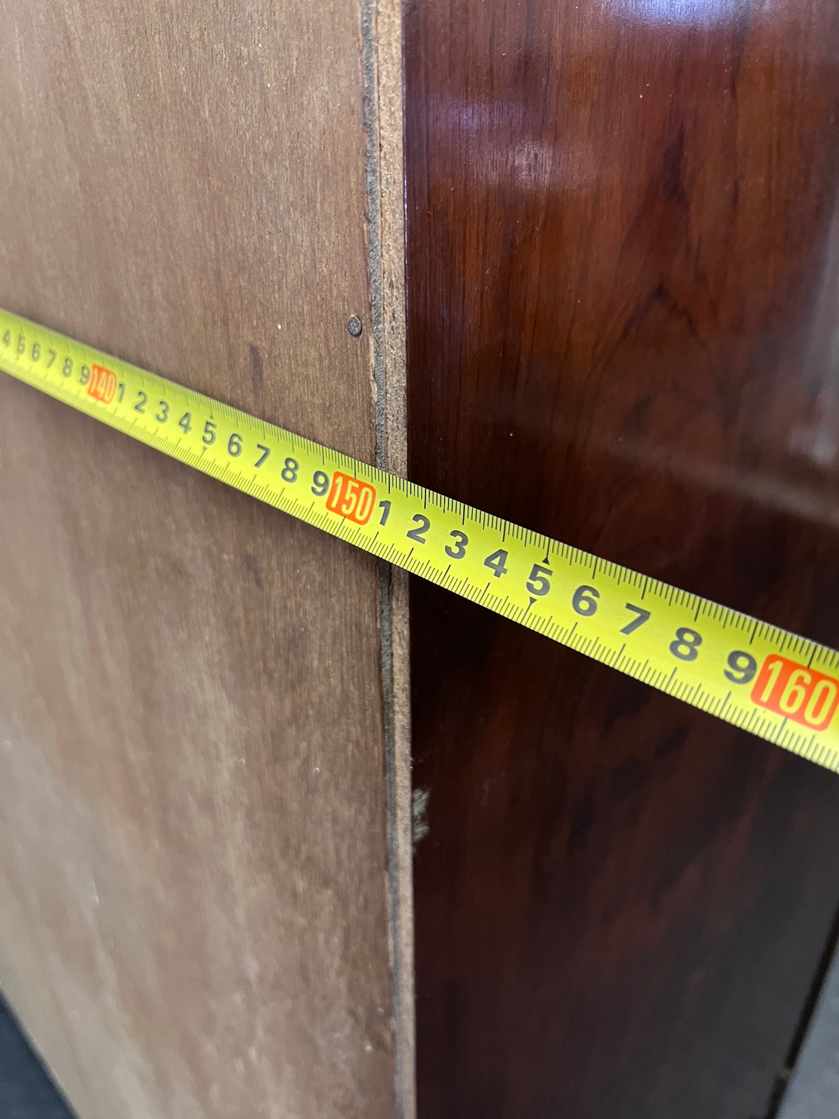 Vintage-Style Dark Wood 3-Door Wardrobe with Drawers — Loose Drawers and Non-Locking Doors – width measurement
