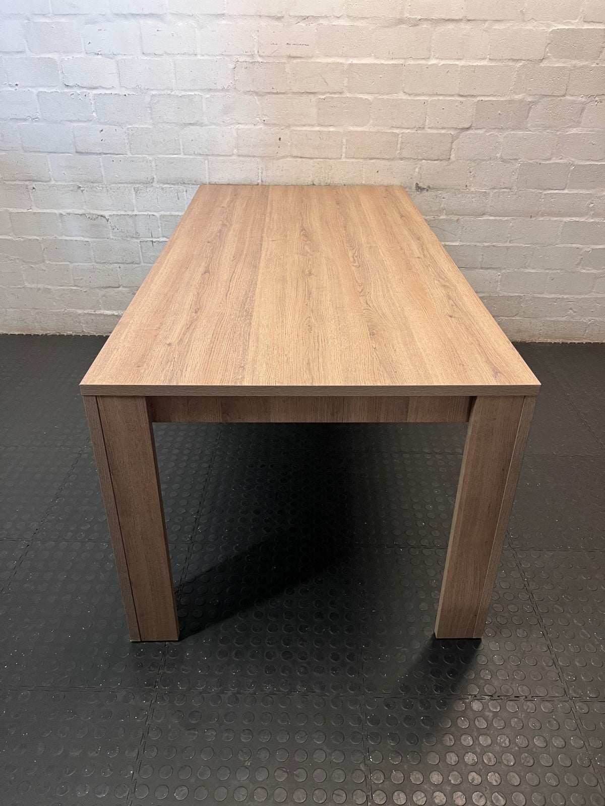 Modern Oak-Look Dining Table — Very Good Condition – side view