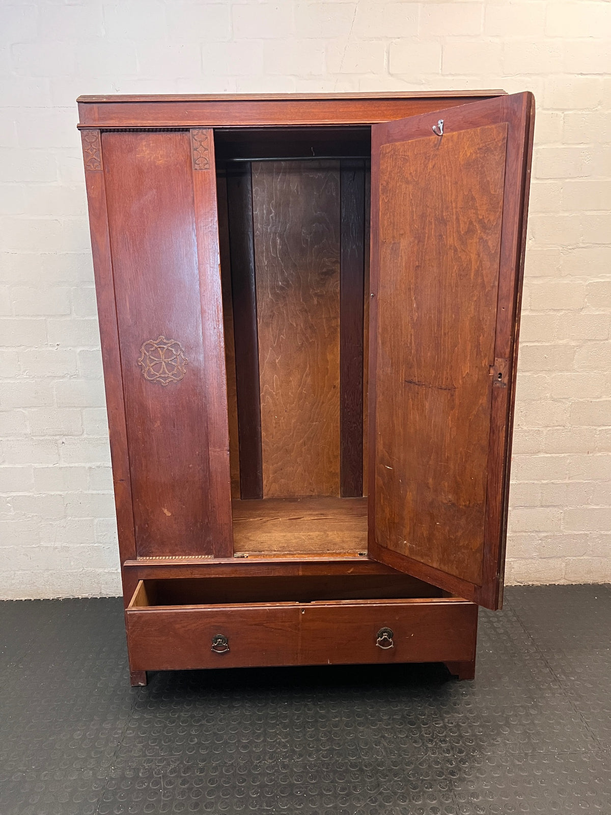 Art Deco Style 3-Door Wardrobe with Oval Mirror — Good Working Order – side view
