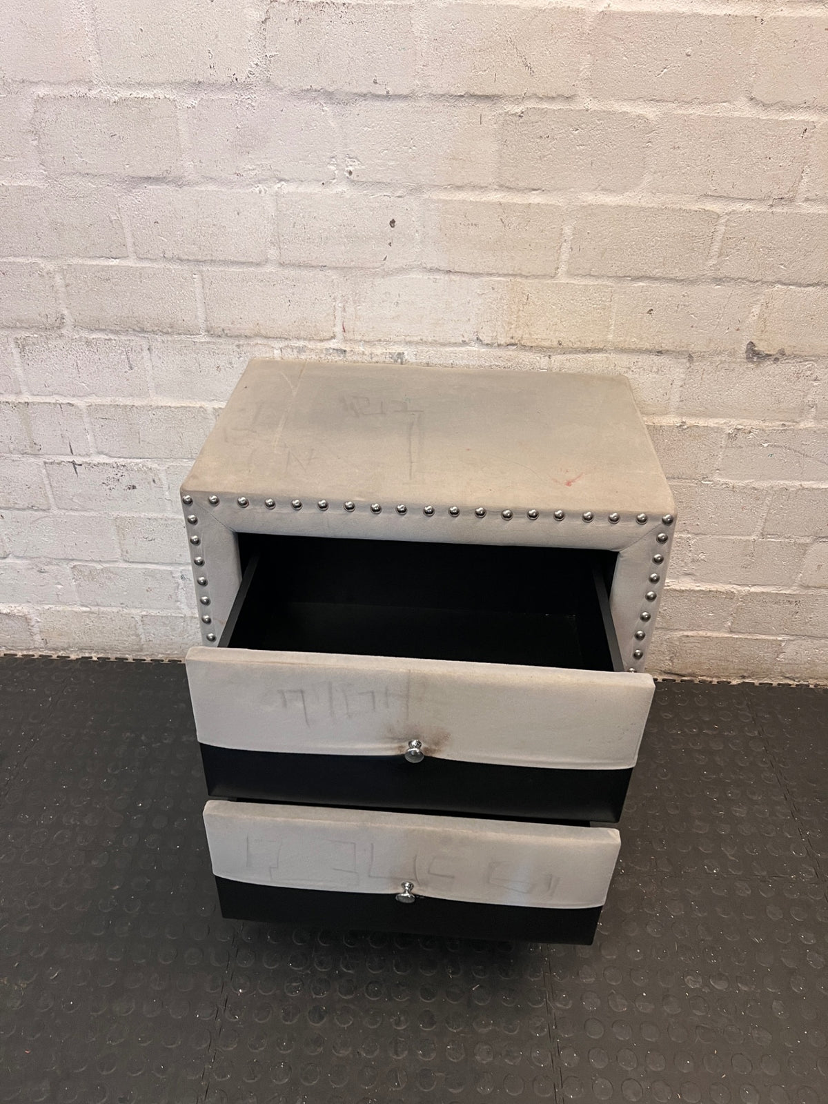 Upholstered Two-Tone Bedside Table with Stud Detail – side view