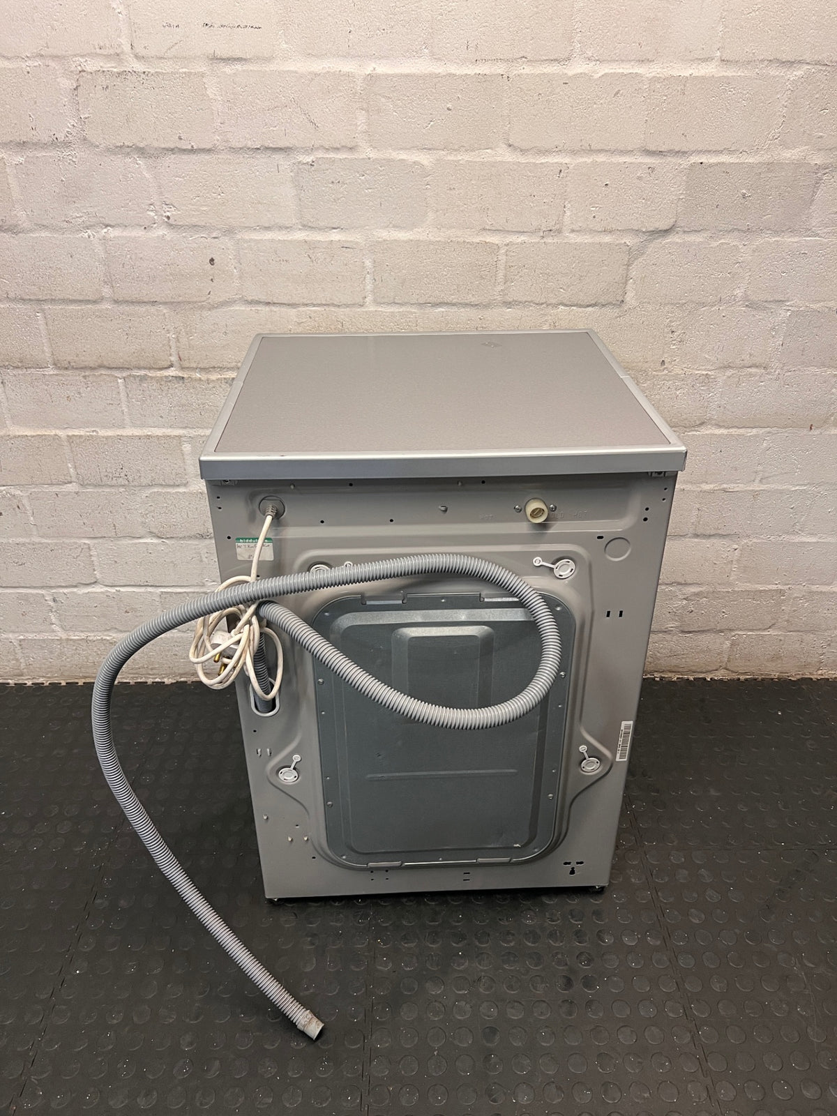 LG 7kg Front Loader Washing Machine in Silver — Good Working Order – back view