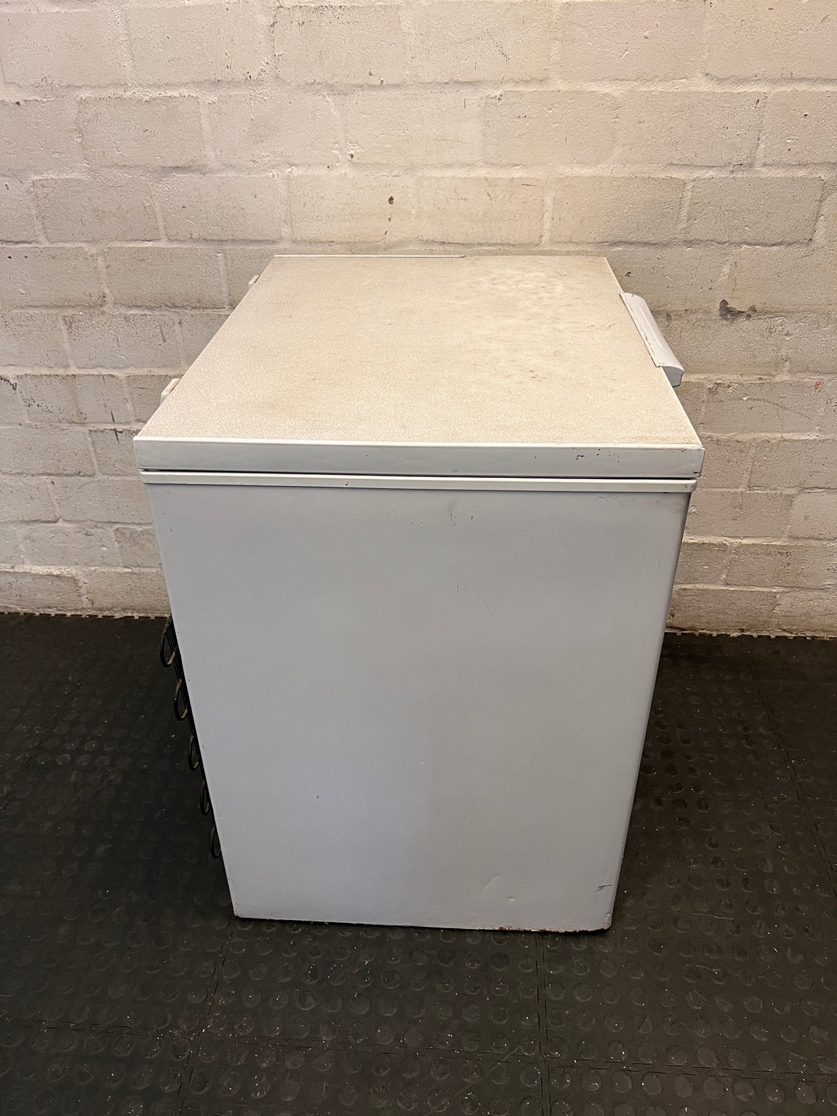 KIC White Chest Freezer — Good Working Order with Exterior Dents – top view