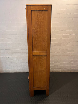 Vintage-Style Wooden Wardrobe with Mirrored Door – condition detail