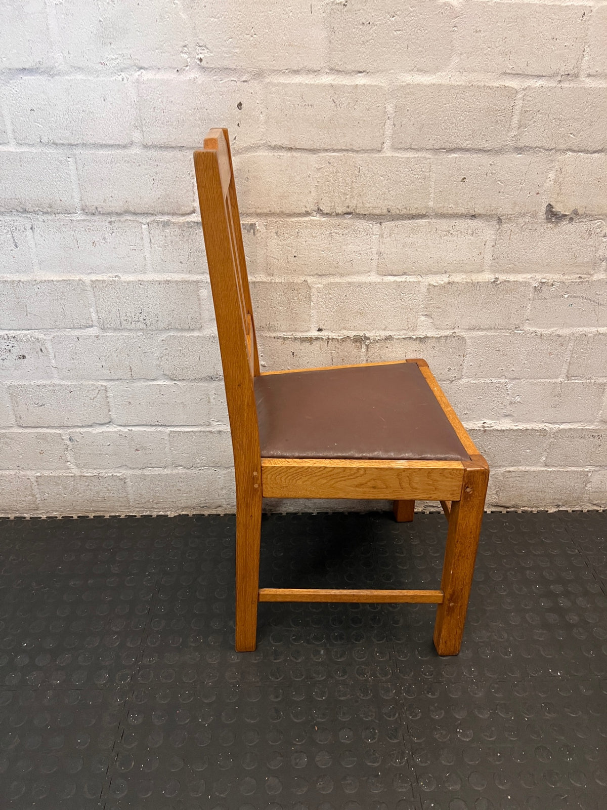 Classic Oak Dining Chair with Brown Inset Seat — Good Working Order – top view