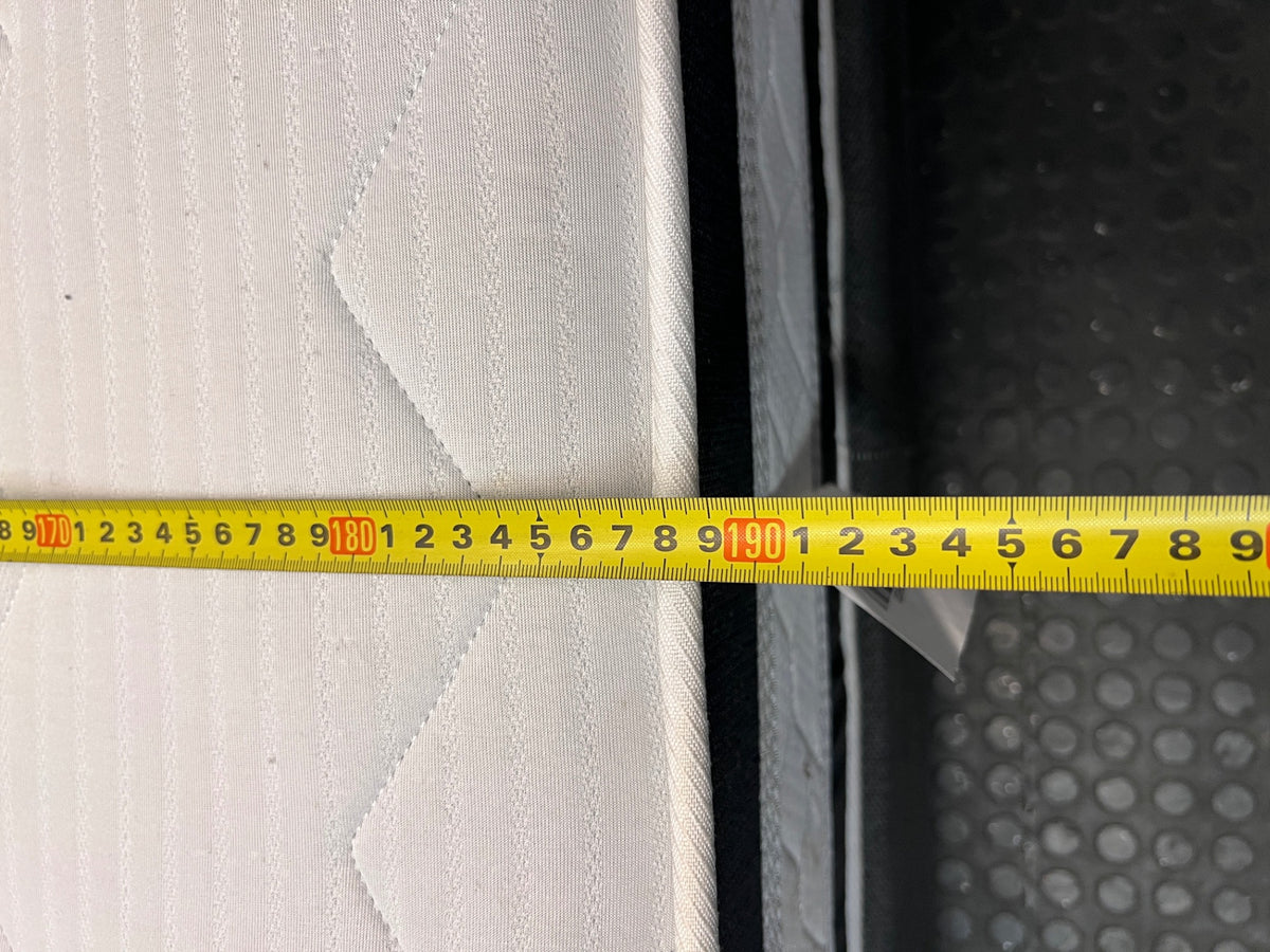 Dynamic Dual Rest Double Base Set — Fair Condition with Visible Surface Marks – width measurement