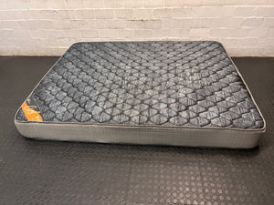 Queen Size Quilted Pattern Mattress – side view