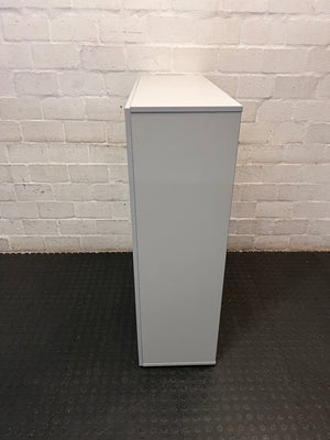 Light Grey Two-Door Lockable Storage Cupboard – condition detail