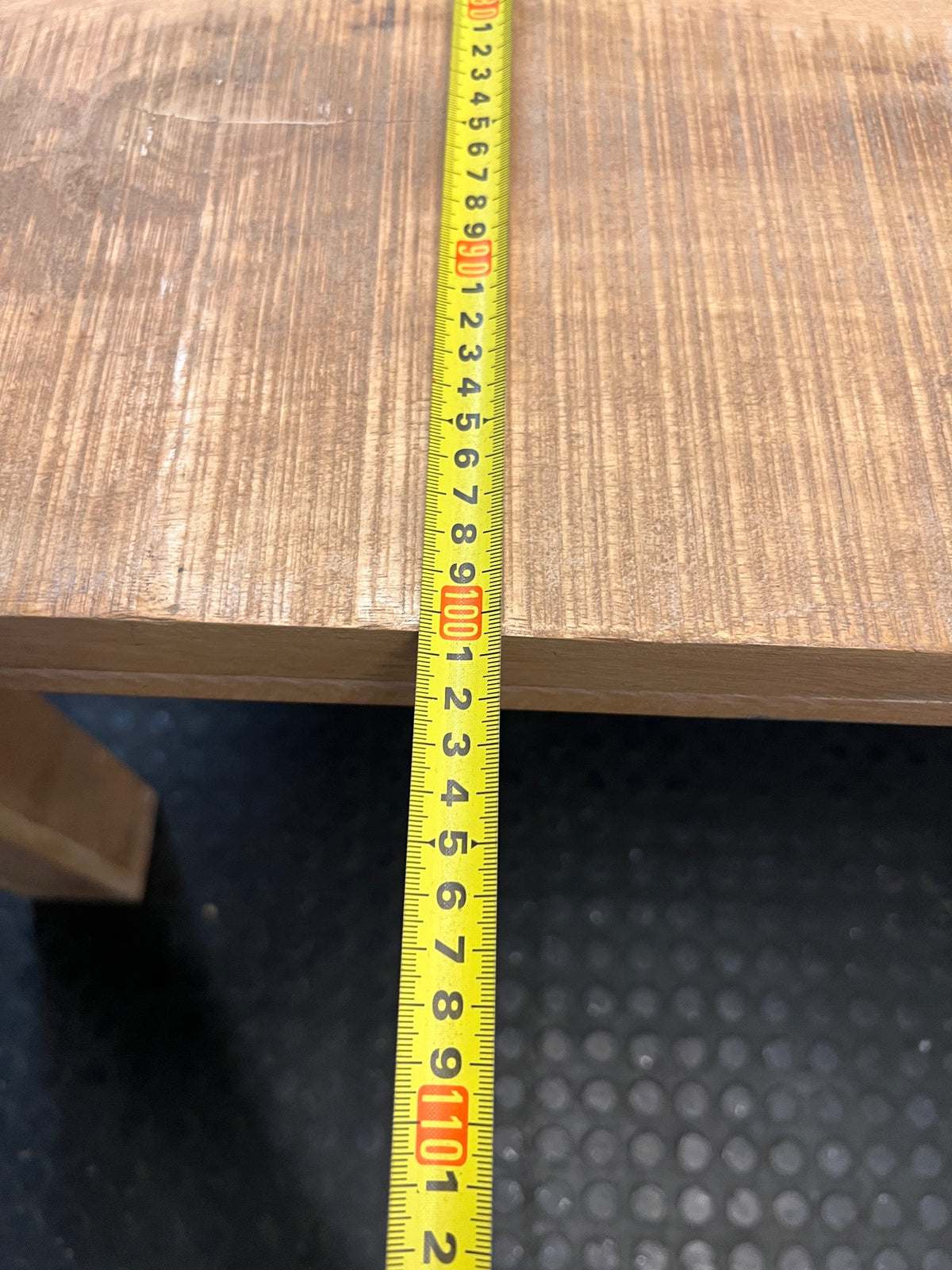 Rustic Chunky Wooden Dining Table – depth measurement