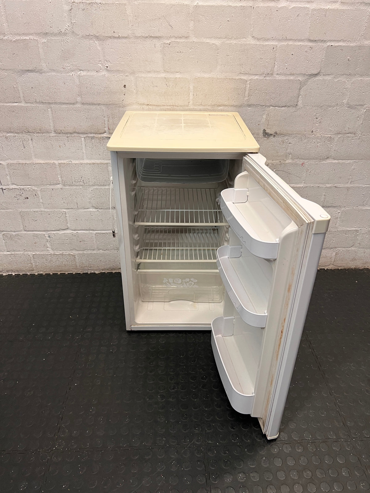 Defy White Bar Fridge with Lock — Good Working Order – side view