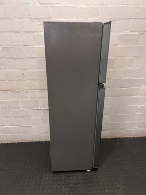 Hisense Silver Top-Freezer Fridge — Good Working Order – condition detail