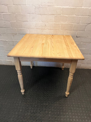 Square Pine Dining Table with Turned Legs — Feet Not Properly Installed – condition detail