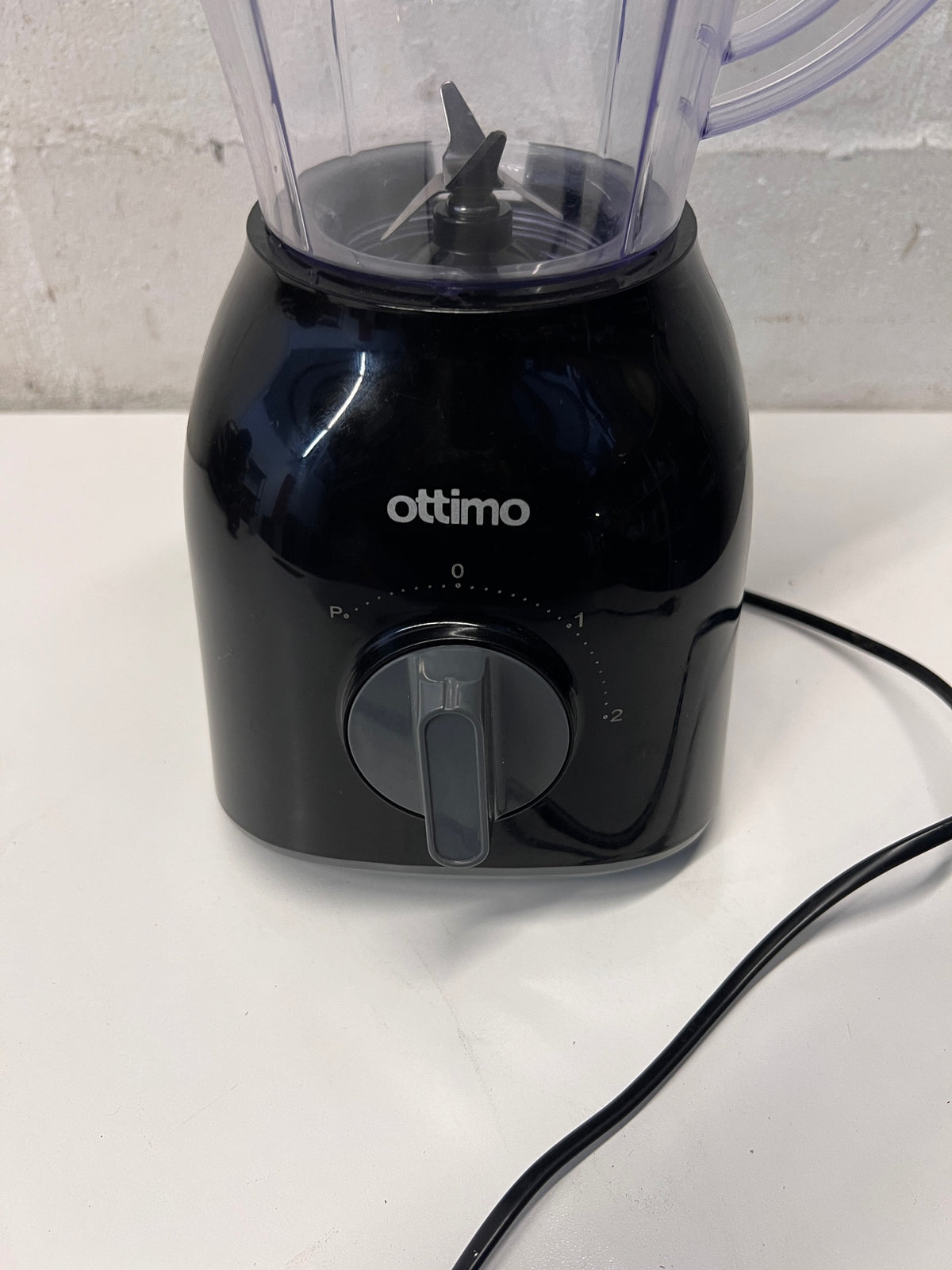 Ottimo Black and Clear Plastic Jug Blender — Good Working Order – condition detail