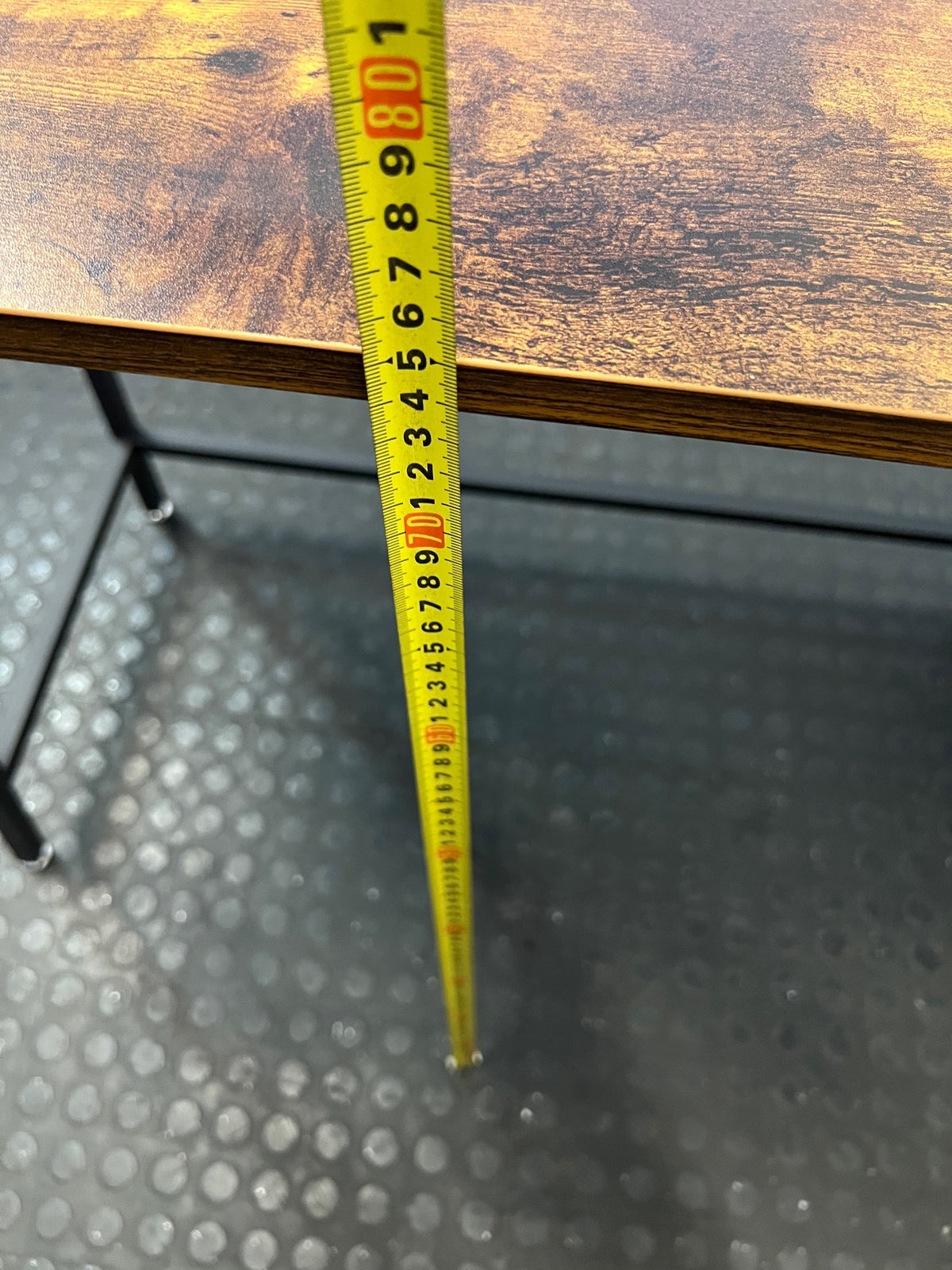 Industrial Style Office Desk with Wood-Look Top – height measurement