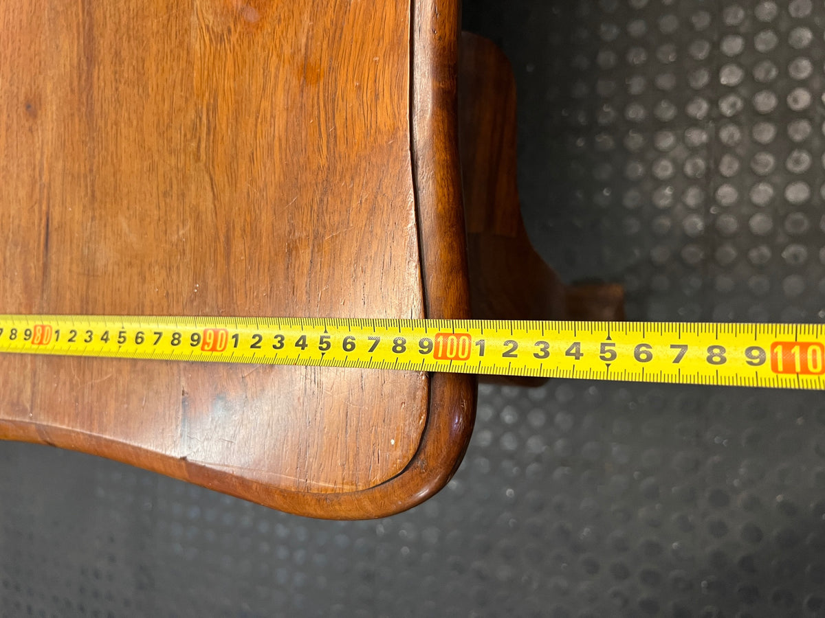 Vintage Style Wooden Dining Table with Ball and Claw Feet – height measurement