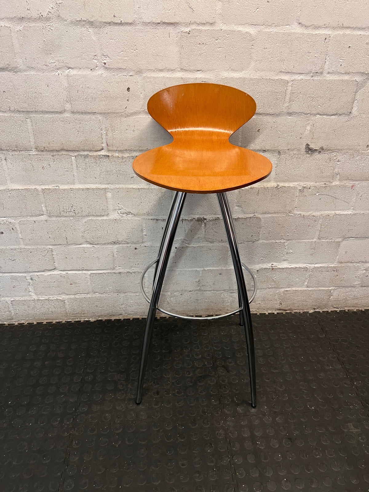 Bentwood Bar Stool with Chrome Legs – main front view