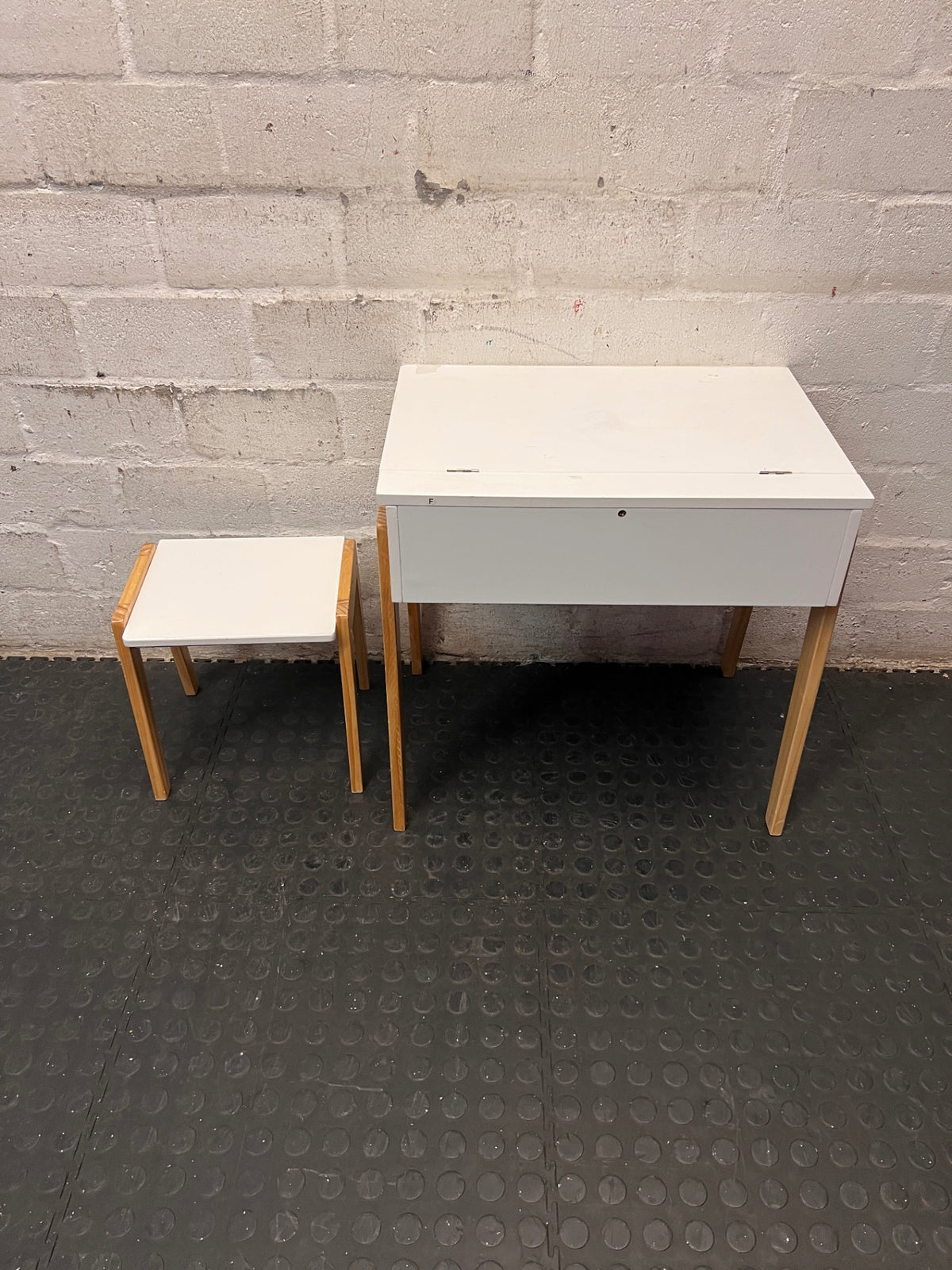 Children's Wooden Flip-Top Desk and Stool Set – back view