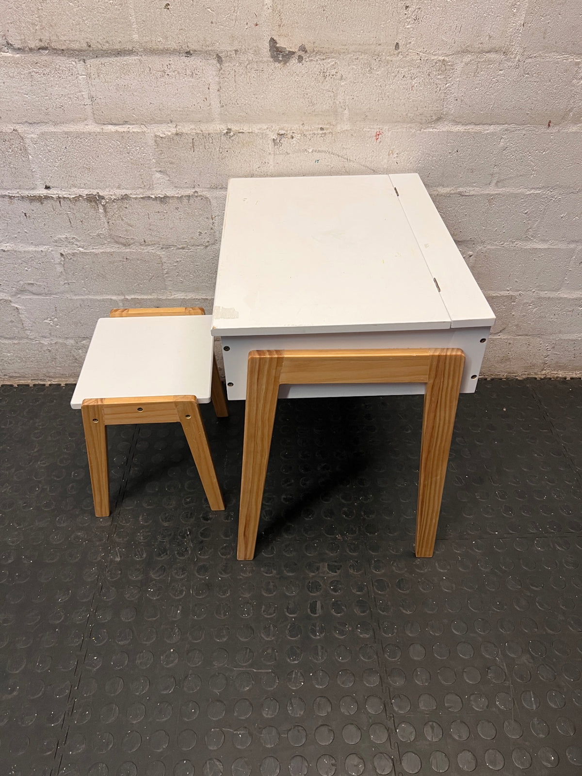 Children's Wooden Flip-Top Desk and Stool Set – condition detail