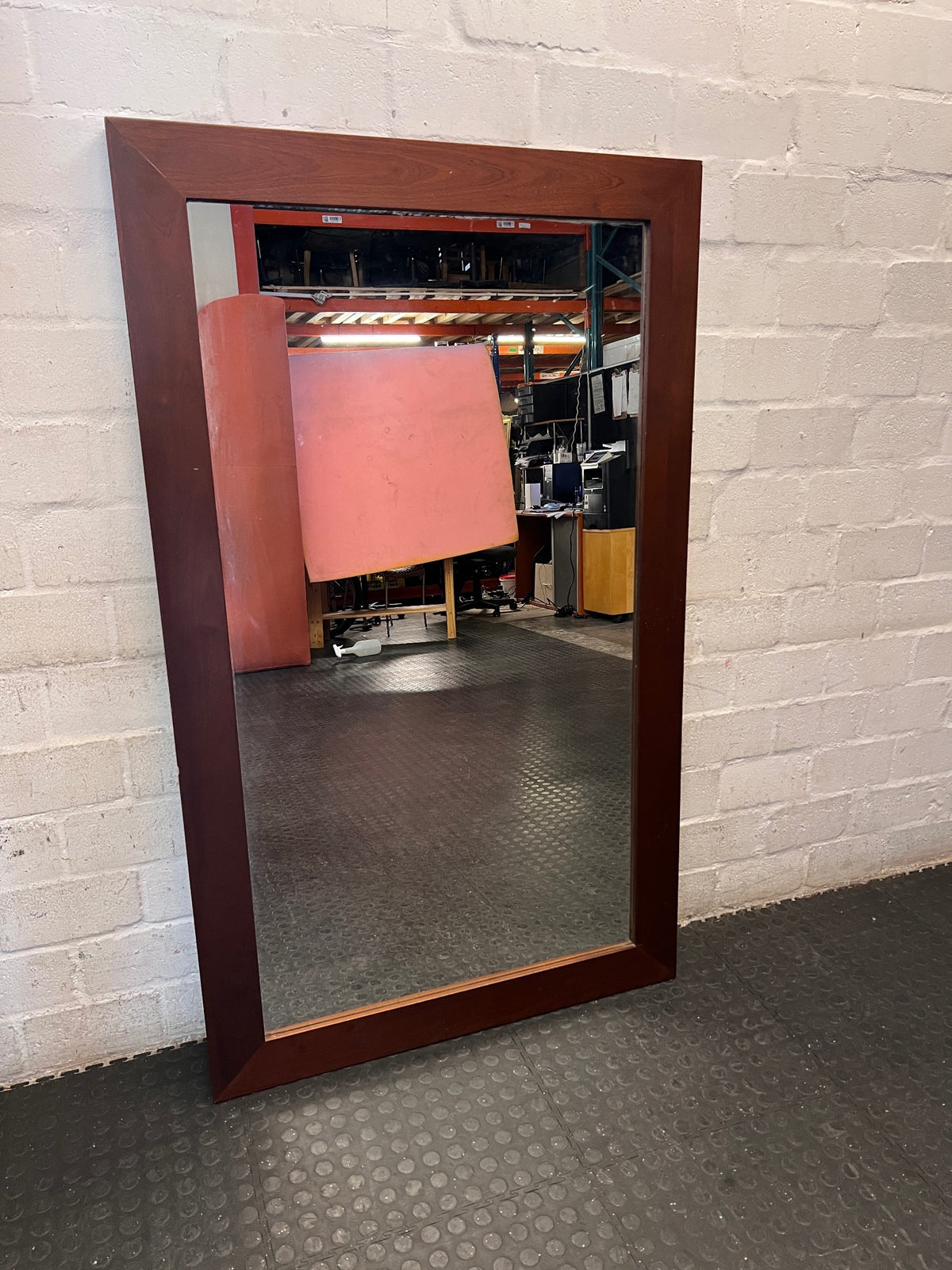 Large Rectangular Mirror with Dark Wood-Look Frame – condition detail