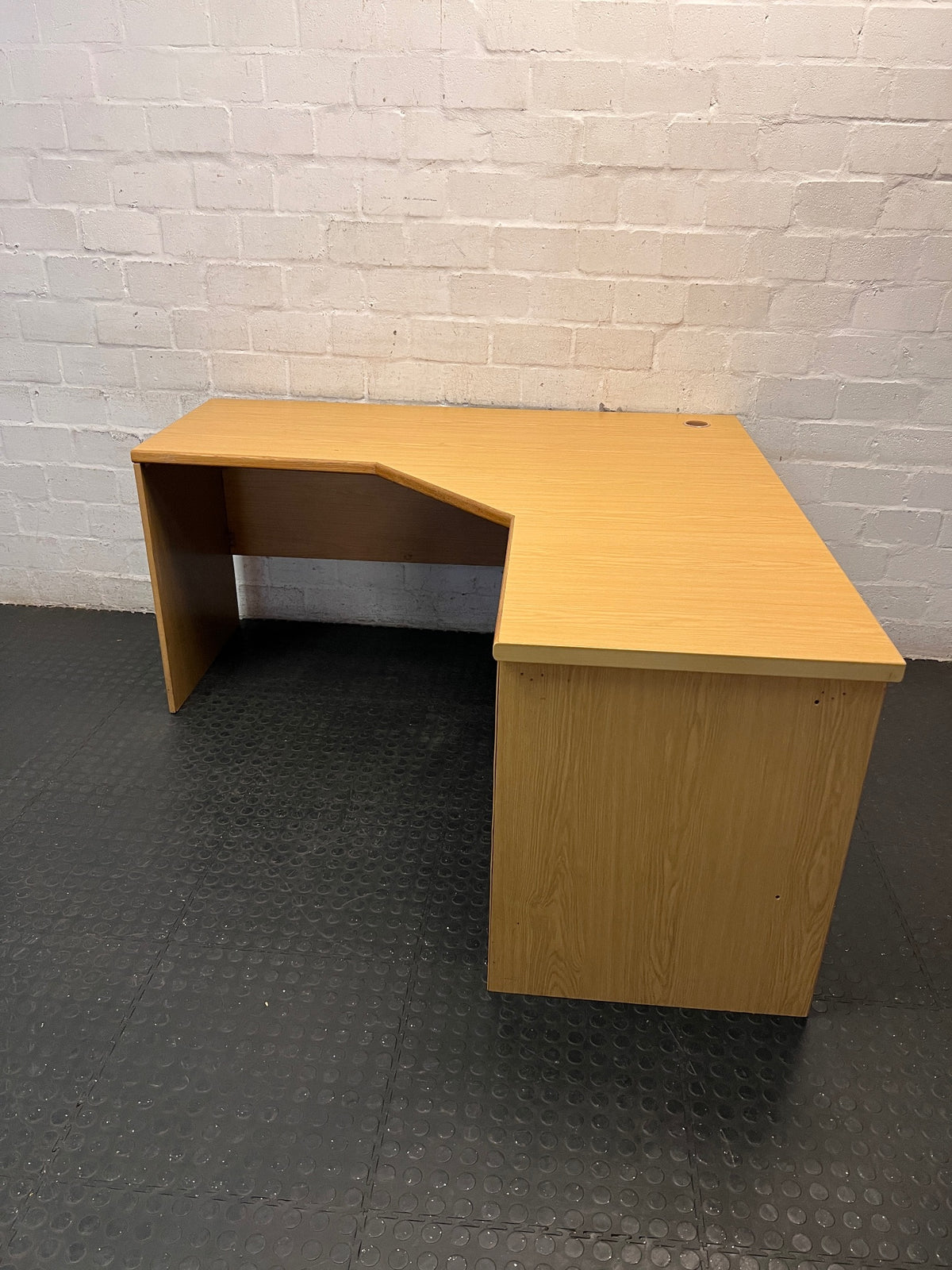 Oak-Look L-Shaped Corner Office Desk — Damaged Corner Desk in Fair Condition – main front view