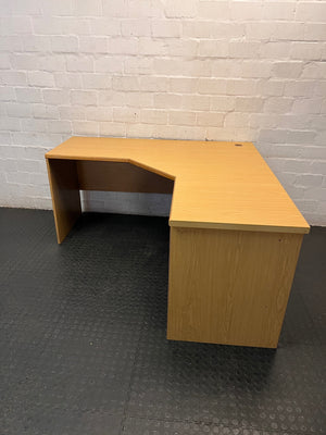 Oak-Look L-Shaped Corner Office Desk — Damaged Corner Desk in Fair Condition – main front view
