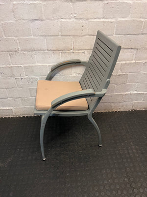 Slatted Wooden Armchair with Seat Cushion – condition detail