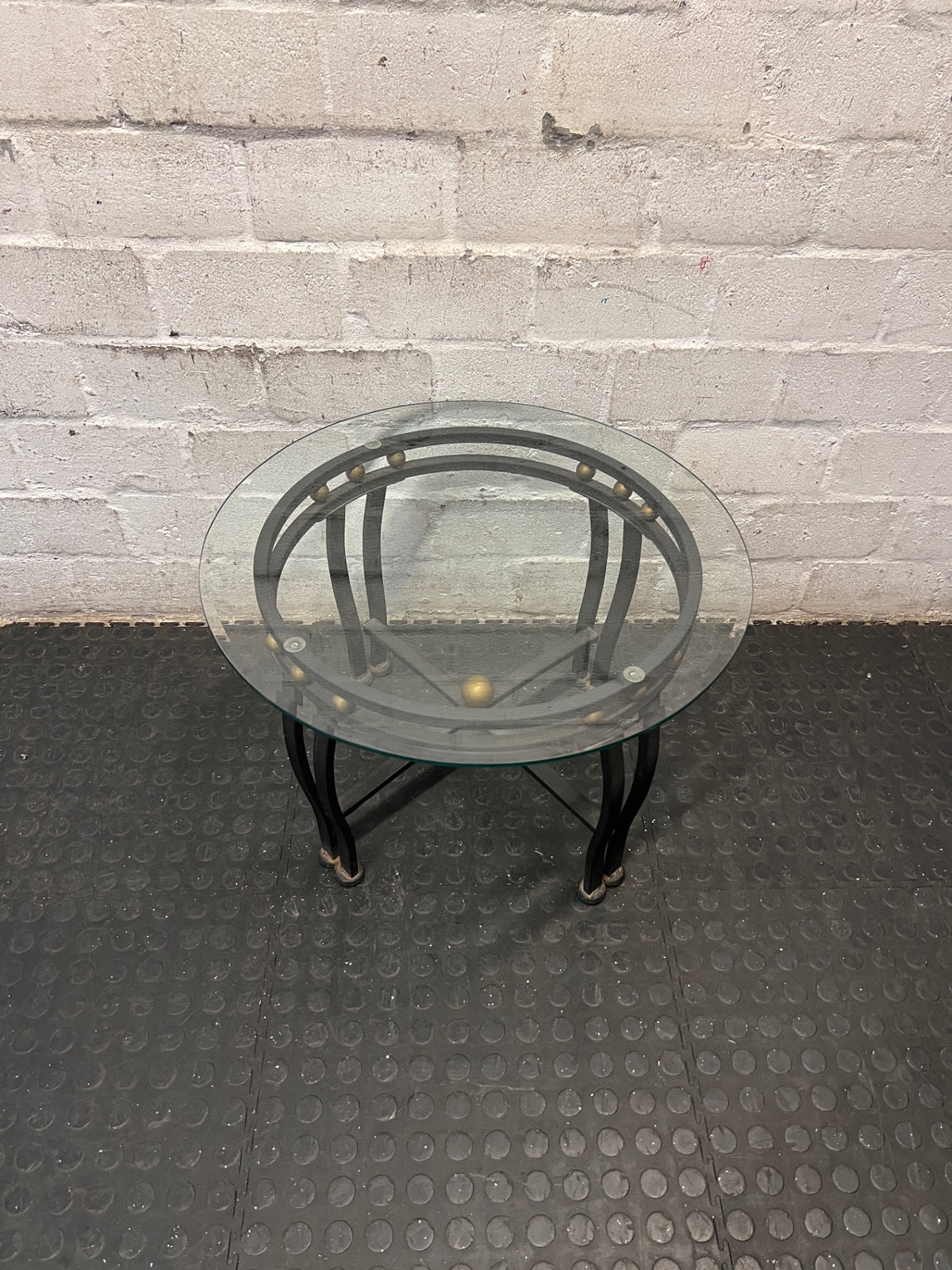 Round Glass Top Side Table with Metallic Frame – main front view