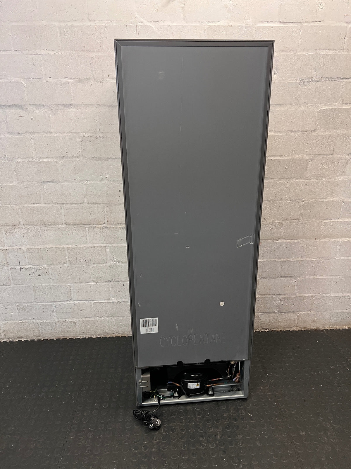 Hisense Silver Fridge-Freezer with Integrated Handles — Good Working Order – back view