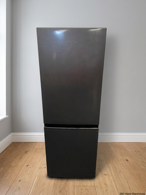 Hisense Silver Fridge-Freezer with Integrated Handles — Good Working Order – styled product image
