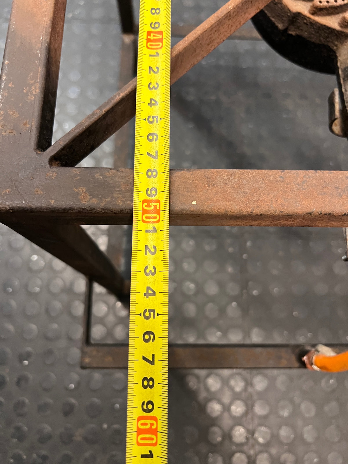 Double Burner Industrial Gas Stove Stand – depth measurement