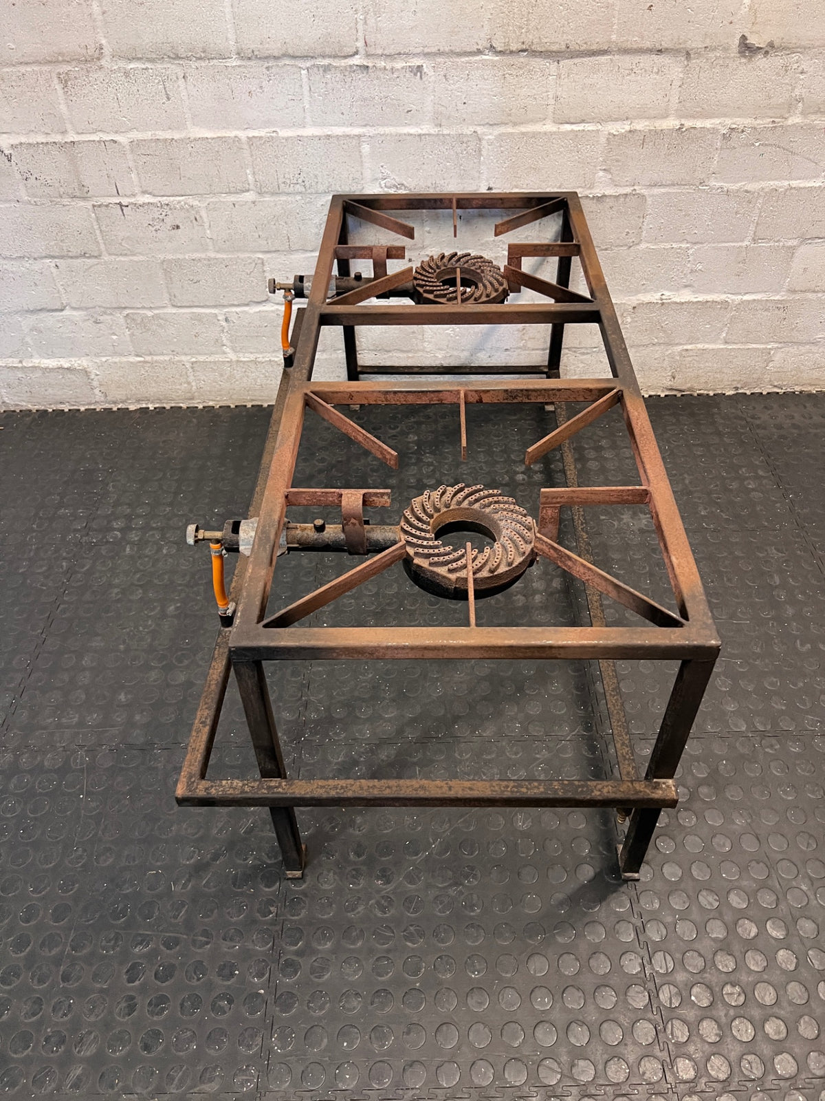 Double Burner Industrial Gas Stove Stand – side view