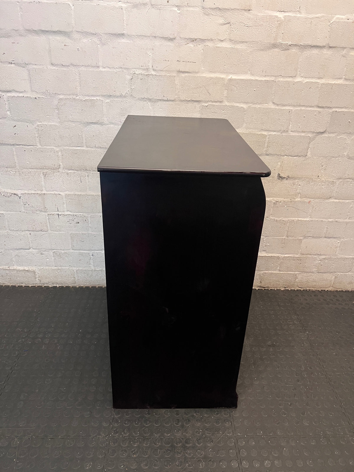 Classic Dark Brown 5-Drawer Sleigh Chest of Drawers — Fair Used Condition – top view