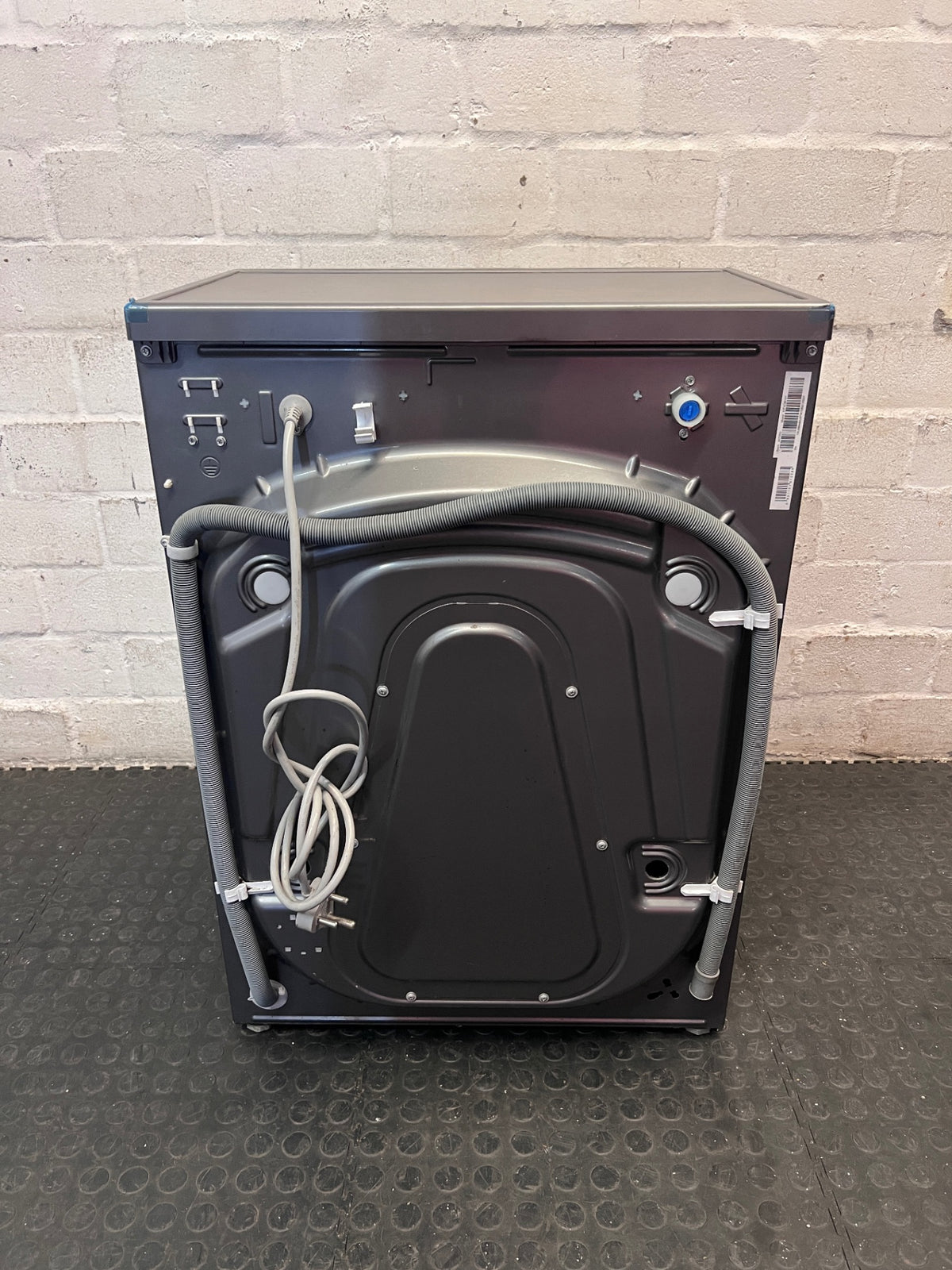 Hisense Snowflake 6kg Front Loader Washing Machine — Good Working Order – back view