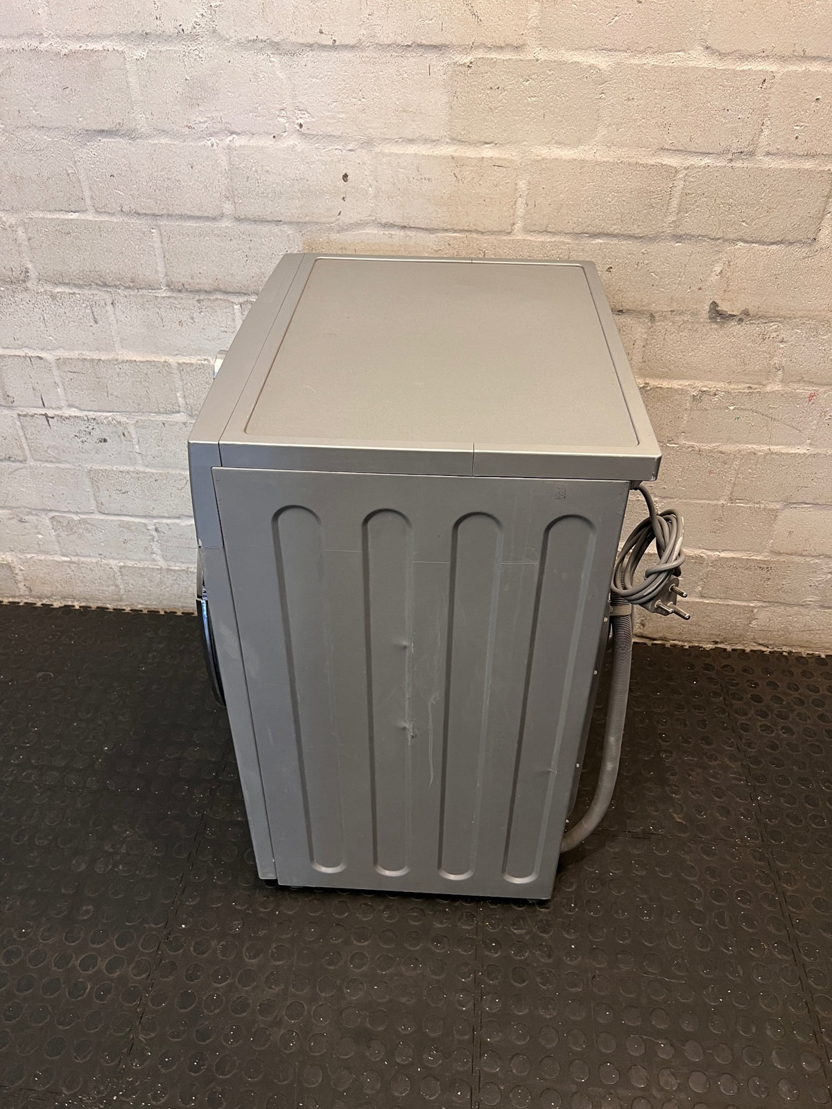 AEG Lavamat 7kg Front Loader Washing Machine — Noisy Operation with Drum Leaks – condition detail