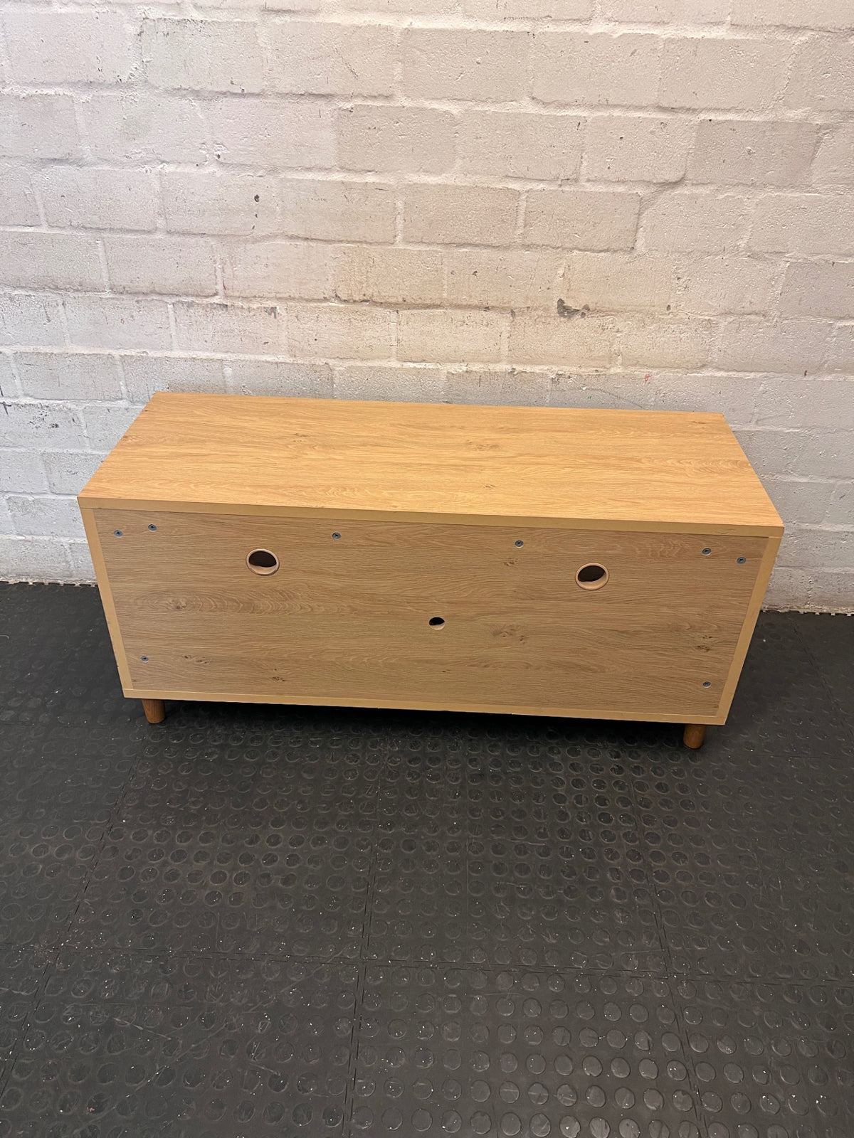 Oak Finish TV Unit with Grey Drawers — Great Condition Oak TV Unit – back view