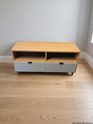 Oak Finish TV Unit with Grey Drawers — Great Condition Oak TV Unit – styled product image