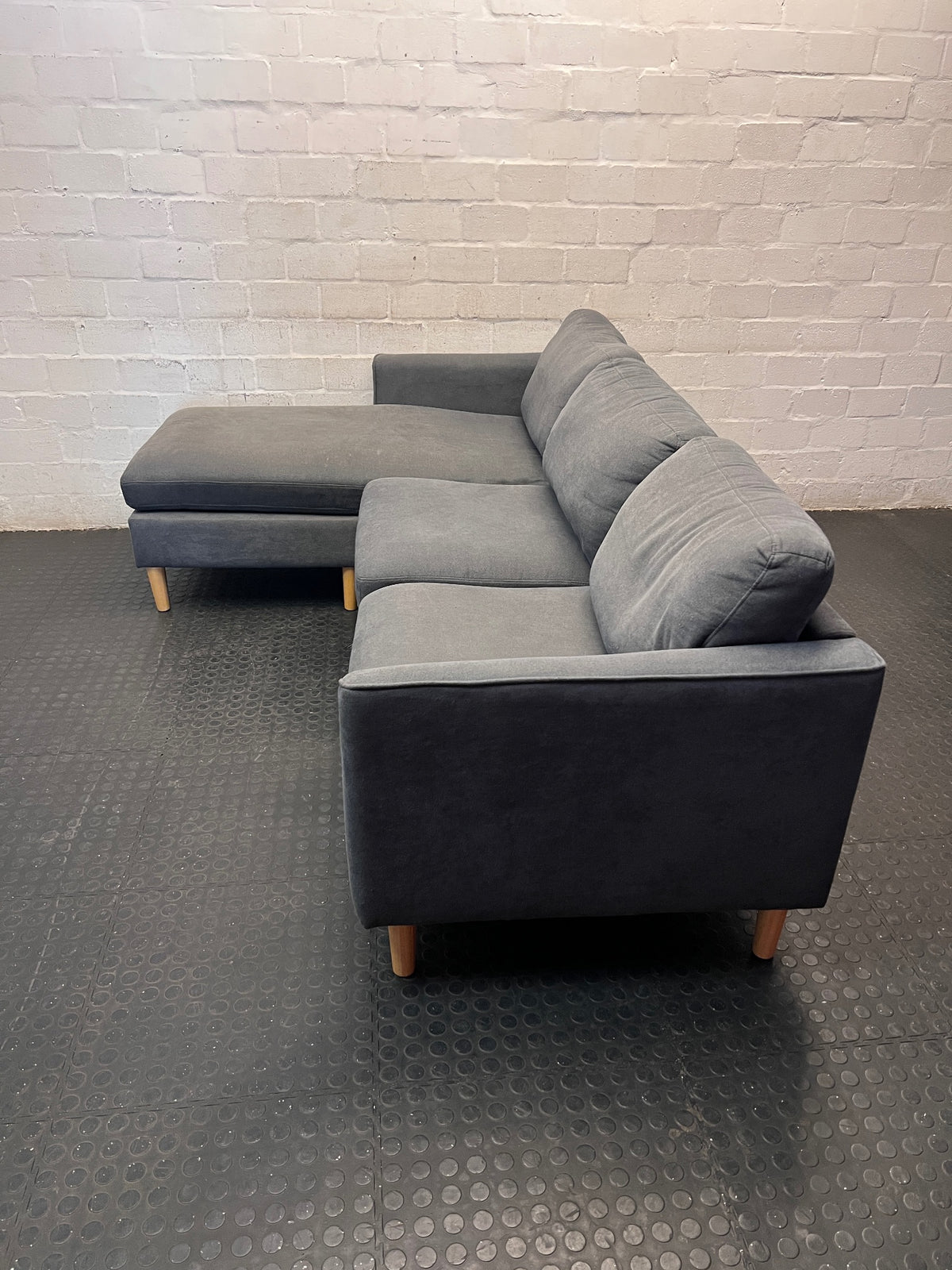 Charcoal Grey L-Shape Sectional Couch with Wooden Legs – side view